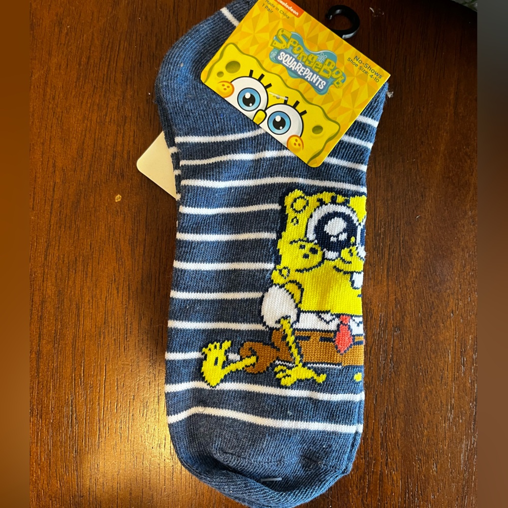 NICKELODEAN SPONGEBOB SQUARE PANTS No Show Socks